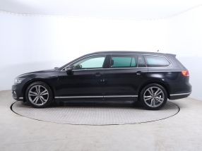 Volkswagen Passat - 2020