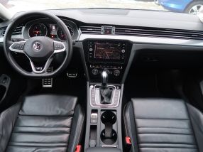 Volkswagen Passat - 2020