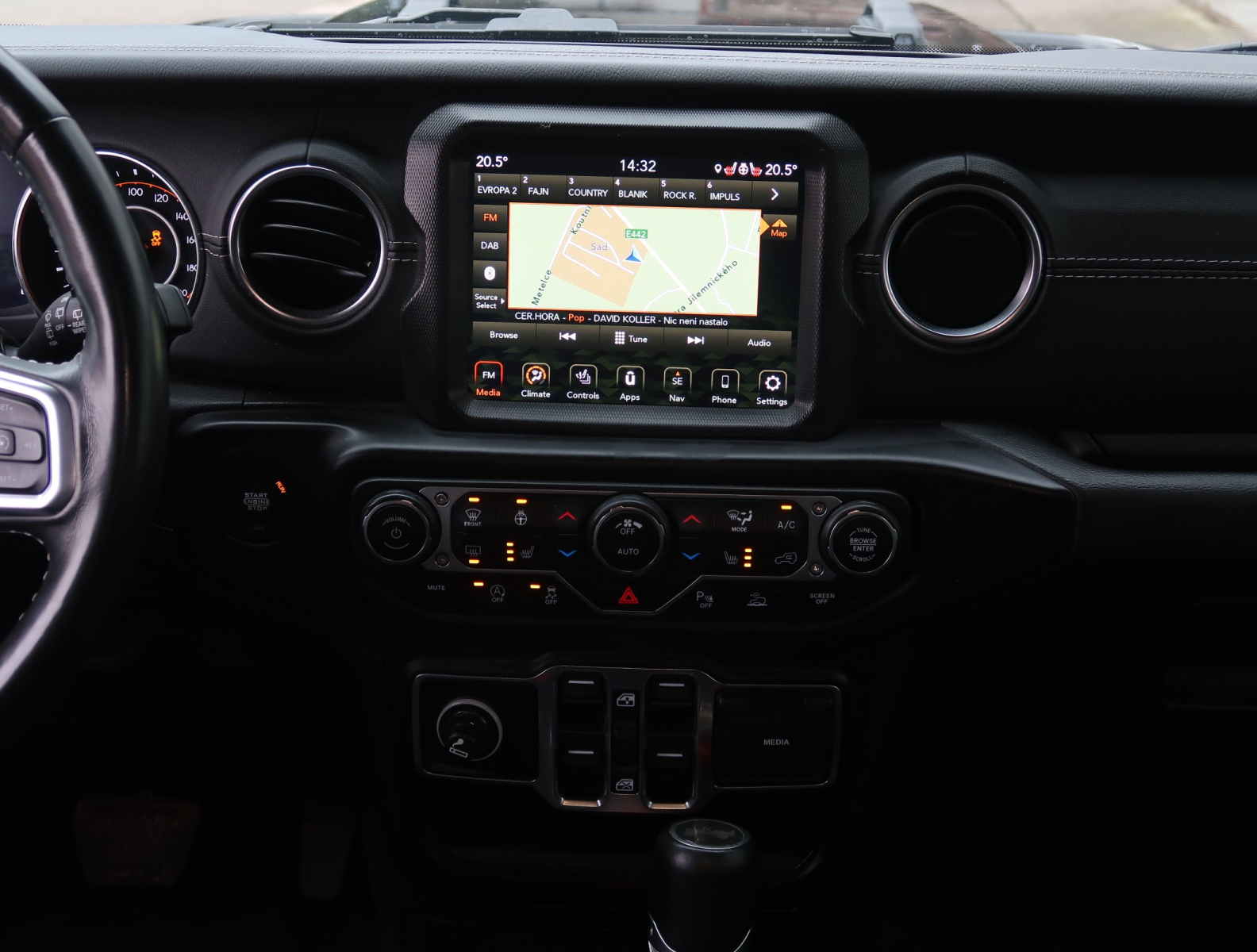 Jeep Wrangler - 2022