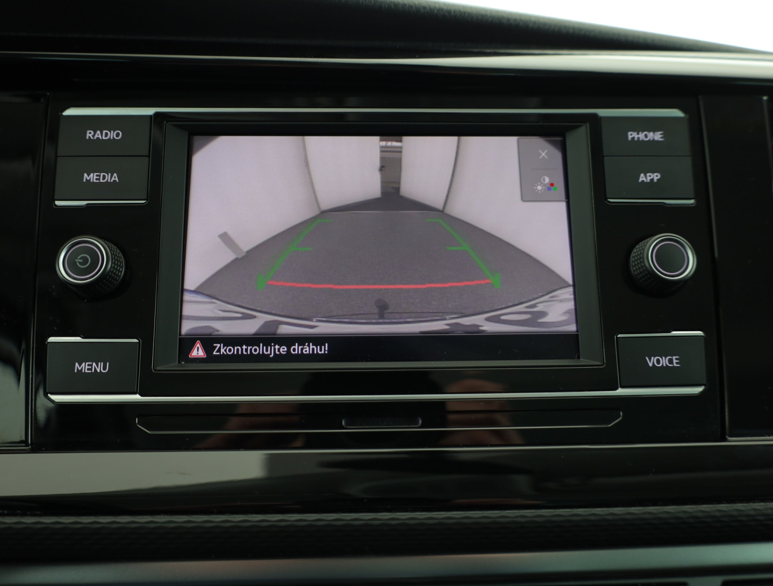 Volkswagen Caravelle - 2023