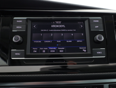 Volkswagen Caravelle - 2023