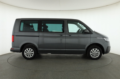 Volkswagen Caravelle - 2023