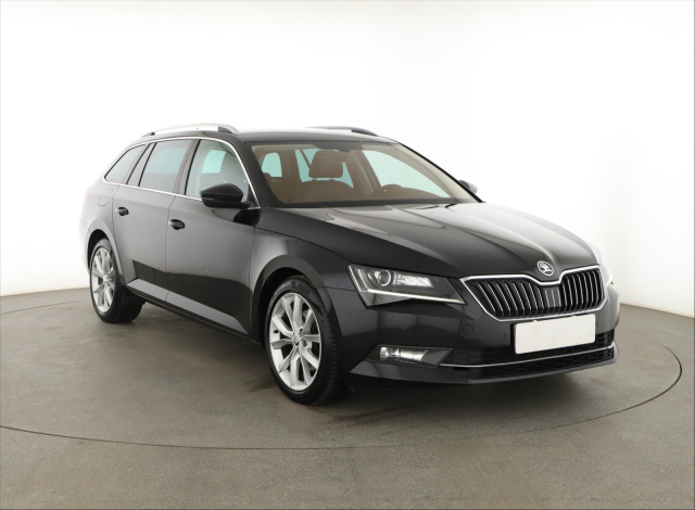 Škoda Superb 2016