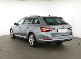 Škoda Superb - 2016