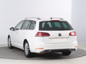 Volkswagen Golf - 2017