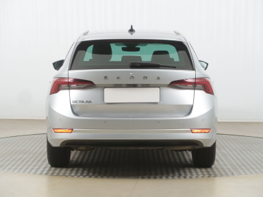 Škoda Octavia - 2024