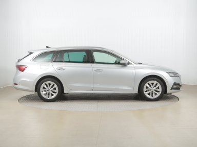 Škoda Octavia - 2024