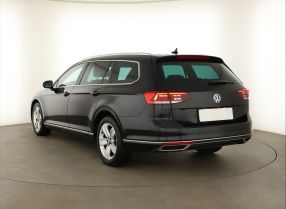 Volkswagen Passat - 2020