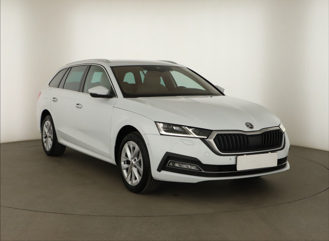 Škoda Octavia 2023