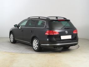 Volkswagen Passat - 2011