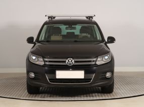 Volkswagen Tiguan - 2011