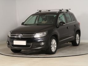 Volkswagen Tiguan - 2011