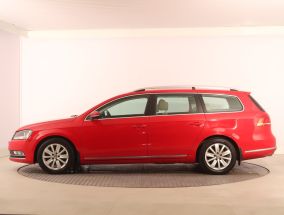 Volkswagen Passat - 2012