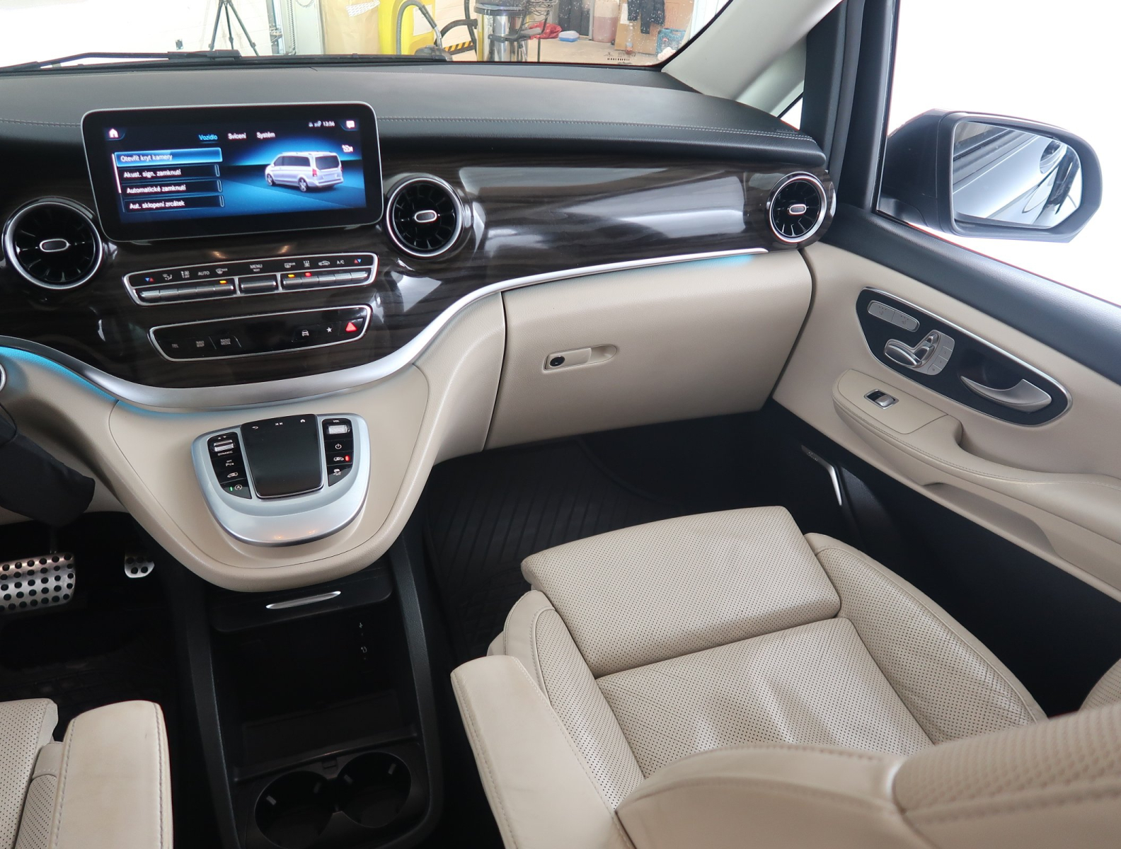 Mercedes - Benz V - 2022