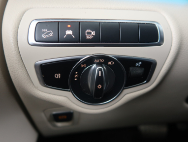 Mercedes - Benz V - 2022