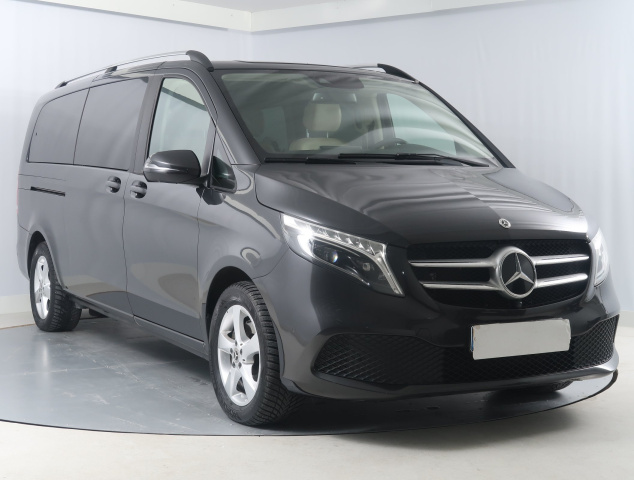 Mercedes-Benz V 2022