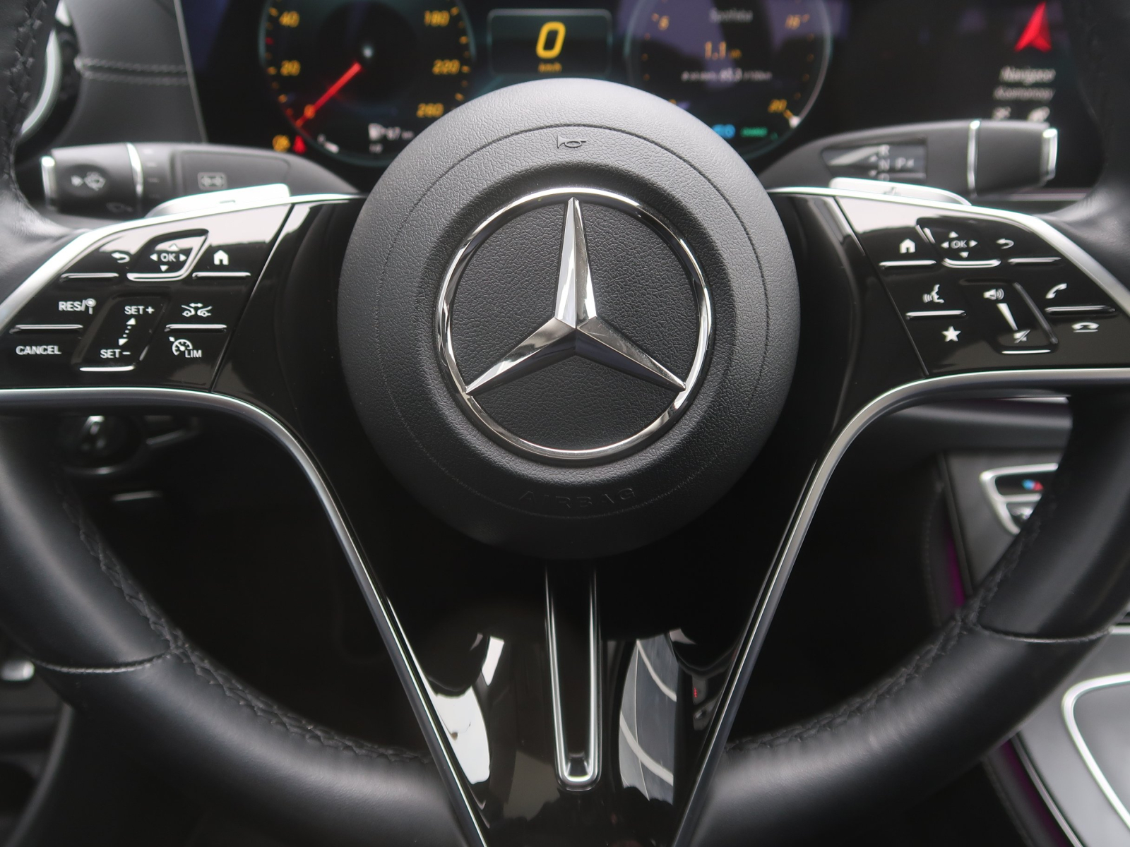 Mercedes - Benz E - 2023