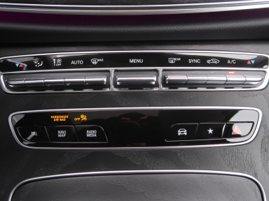 Mercedes - Benz E - 2023