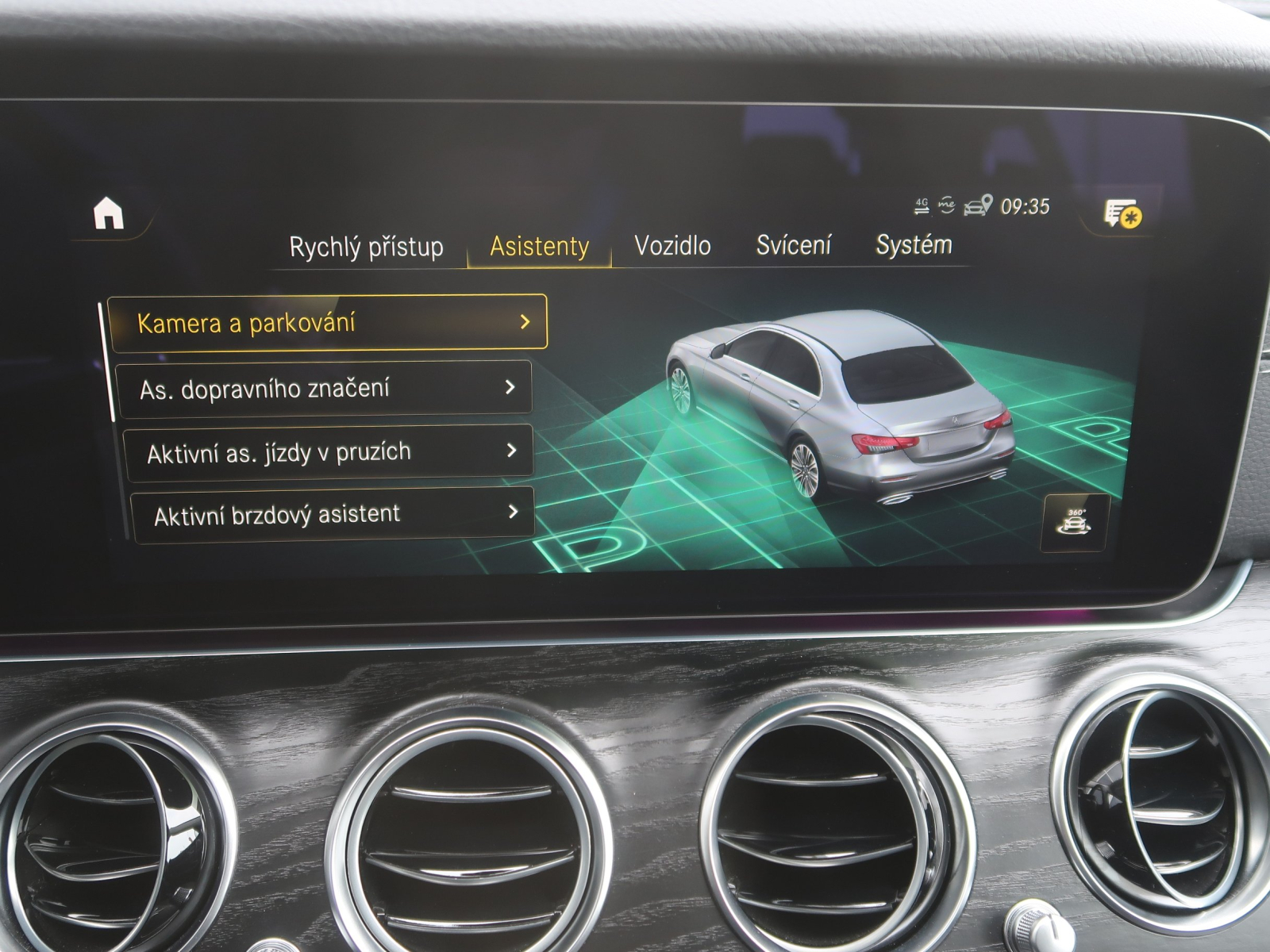 Mercedes - Benz E - 2023