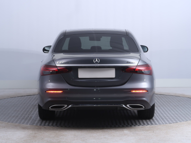 Mercedes - Benz E - 2023