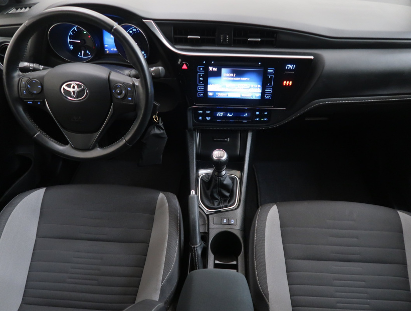 Toyota Auris, 2017