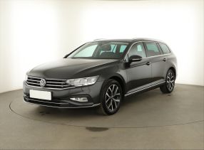 Volkswagen Passat - 2022