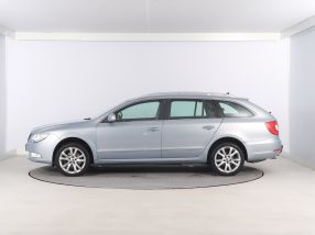 Škoda Superb - 2011