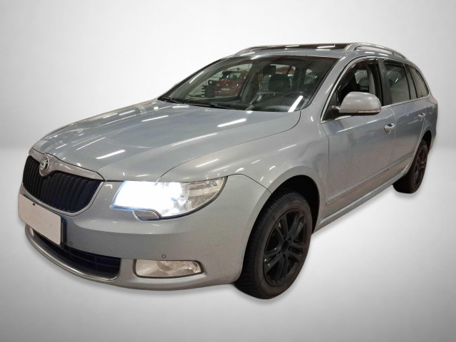 Škoda Superb 2011