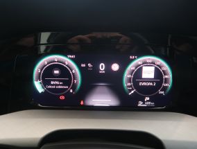 Volkswagen Golf - 2025