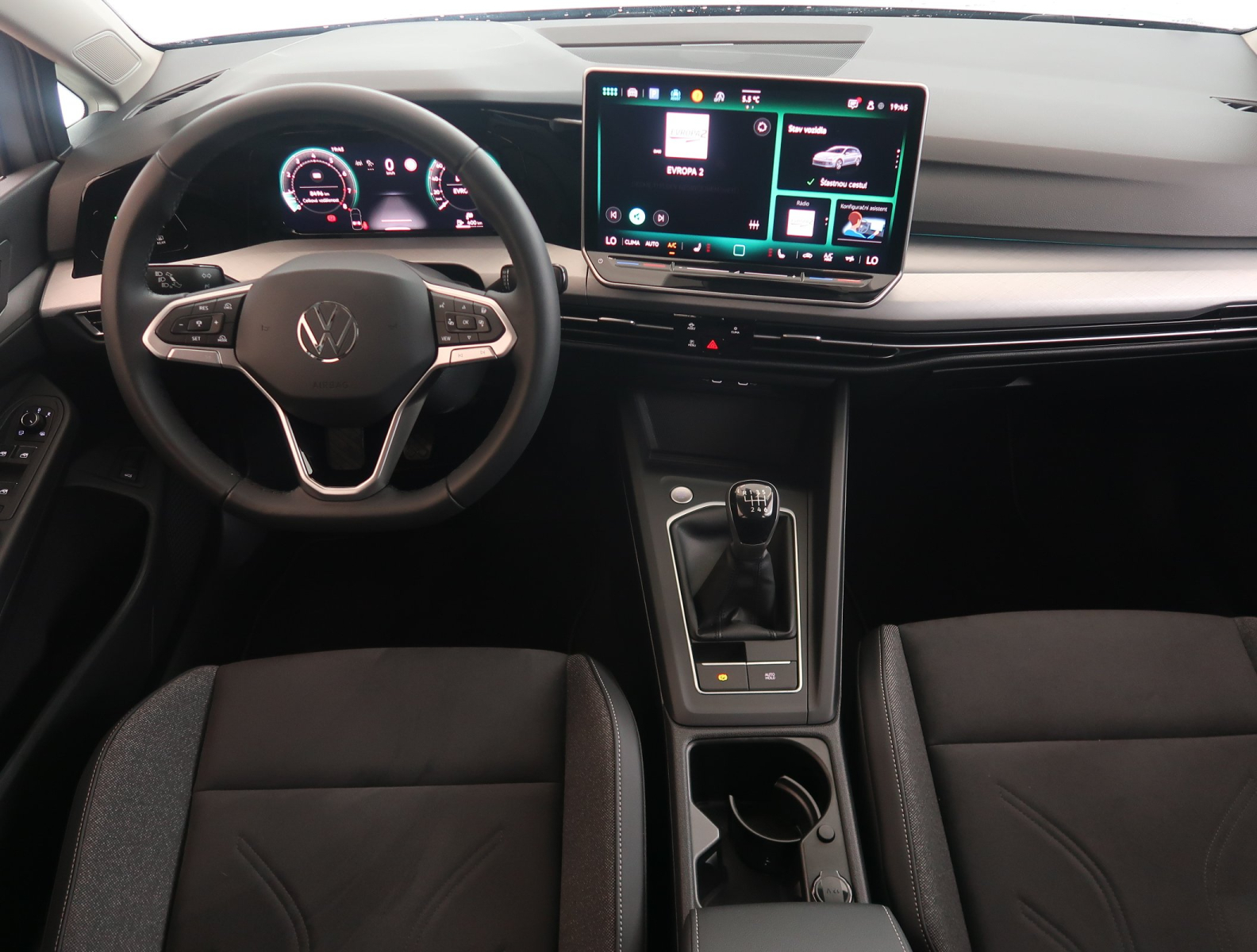 Volkswagen Golf - 2025