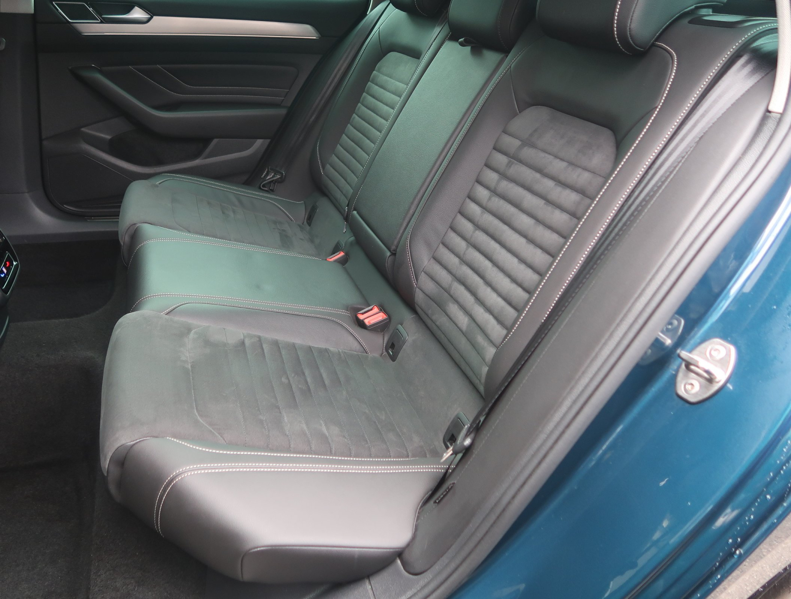 Volkswagen Passat - 2023