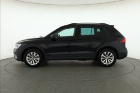 Volkswagen Tiguan - 2016