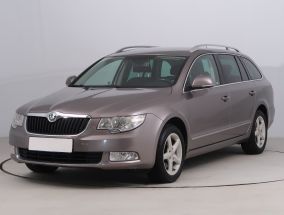 Škoda Superb - 2010