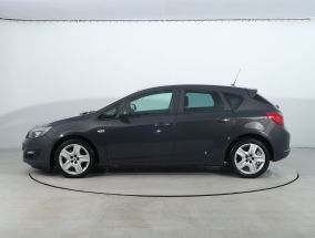 Opel Astra - 2013