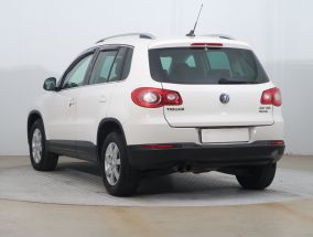 Volkswagen Tiguan - 2009