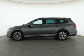 Volkswagen Passat - 2015