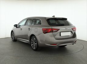 Toyota Avensis - 2016