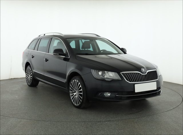 Škoda Superb 2015