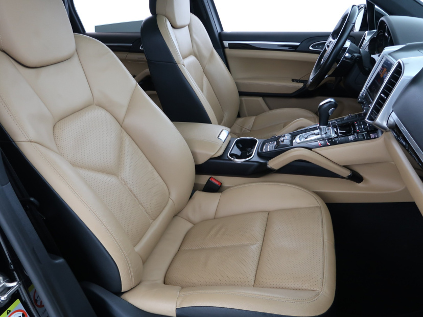 Porsche Cayenne, 2016
