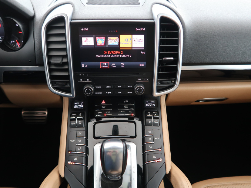 Porsche Cayenne, 2016