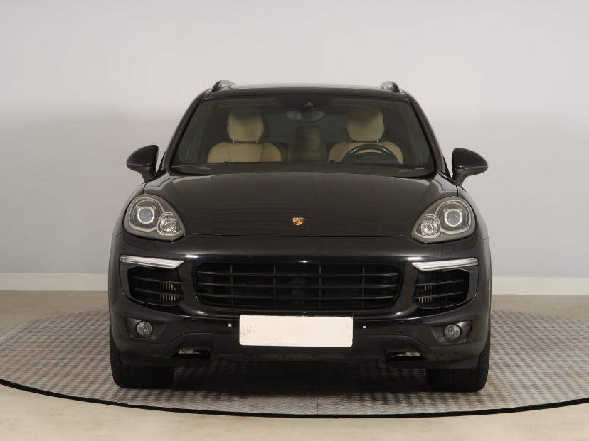 Porsche Cayenne, 2016