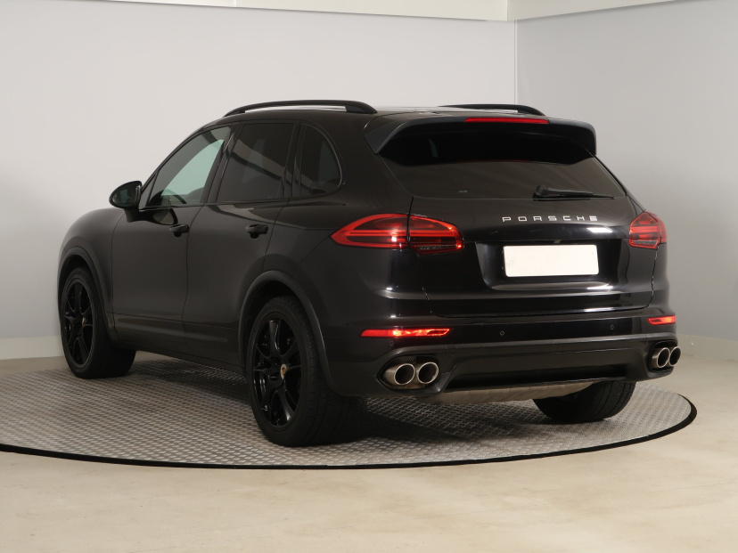 Porsche Cayenne, 2016
