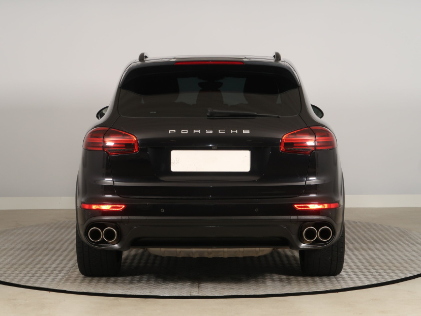 Porsche Cayenne, 2016