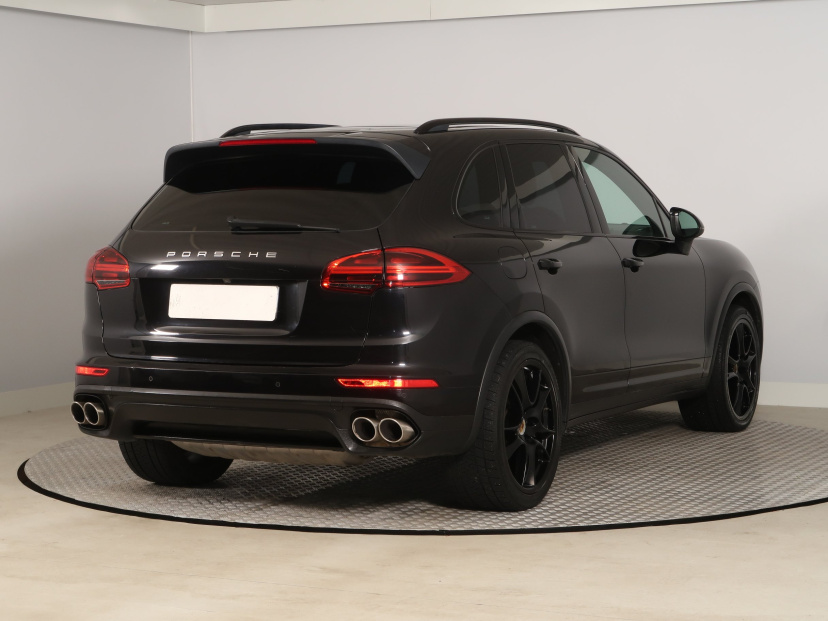 Porsche Cayenne, 2016