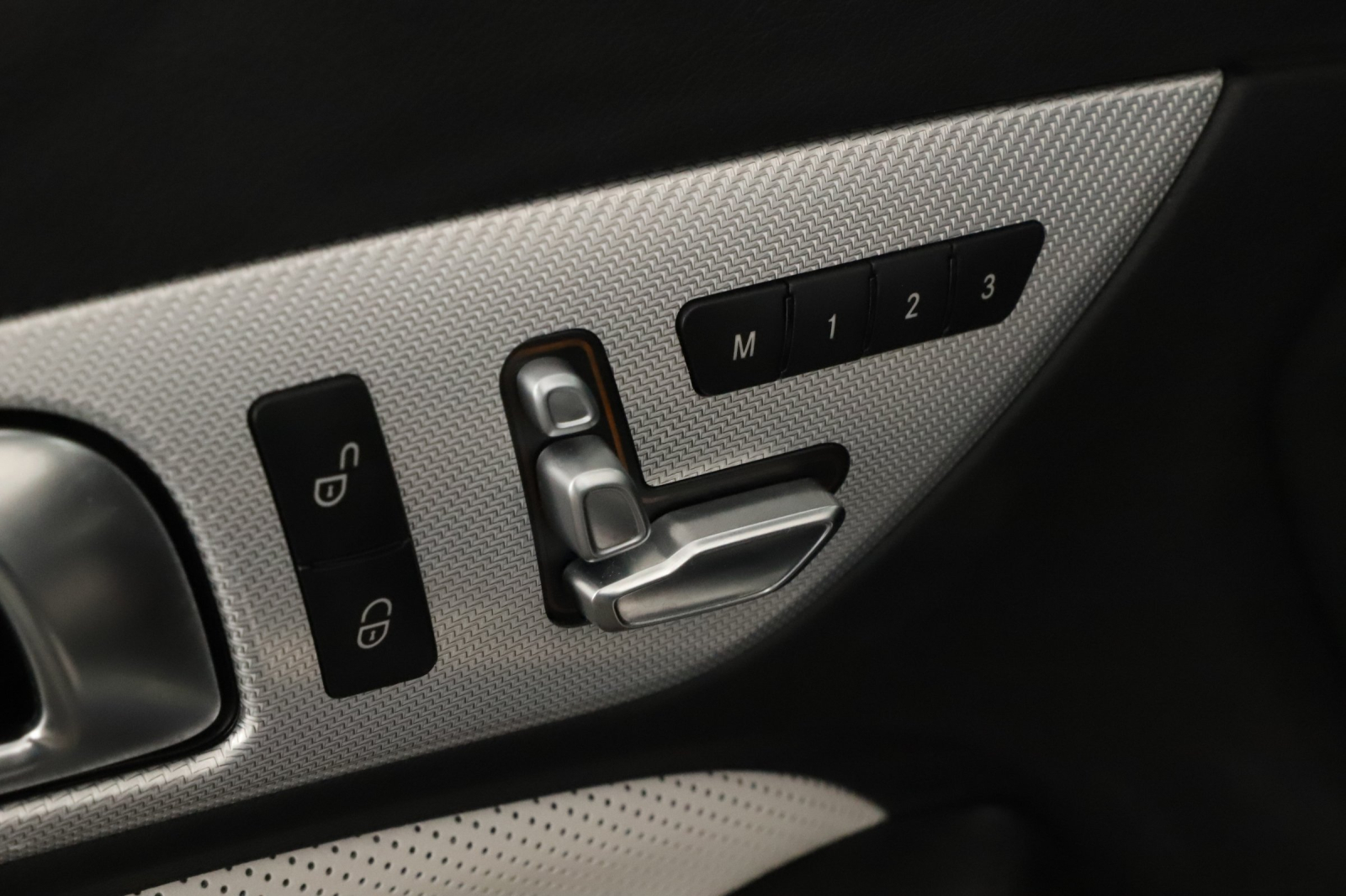 Mercedes-Benz SLC - 2020