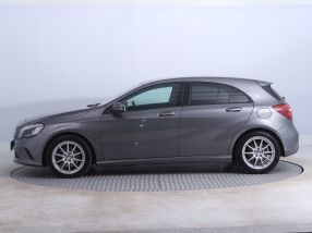 Mercedes - Benz A - 2016