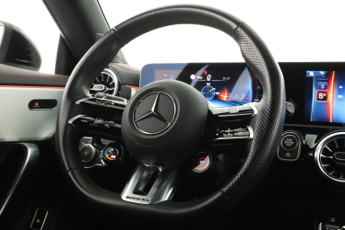 Mercedes - Benz CLA - 2024