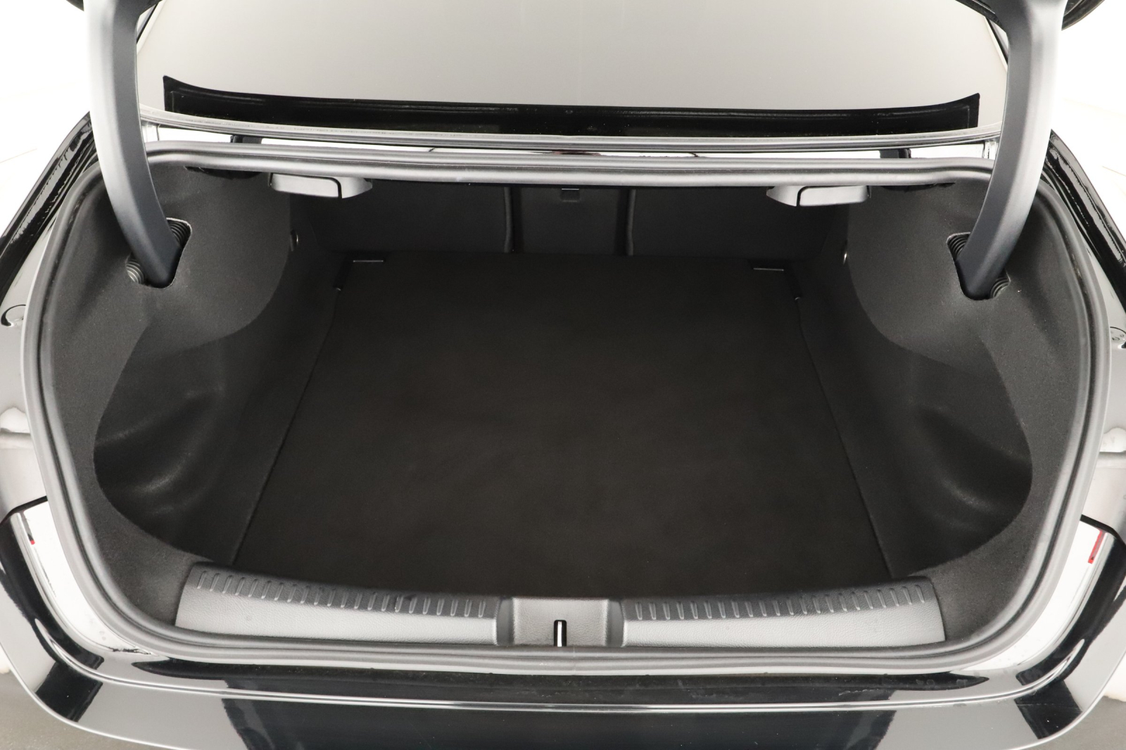 Mercedes - Benz CLA - 2024