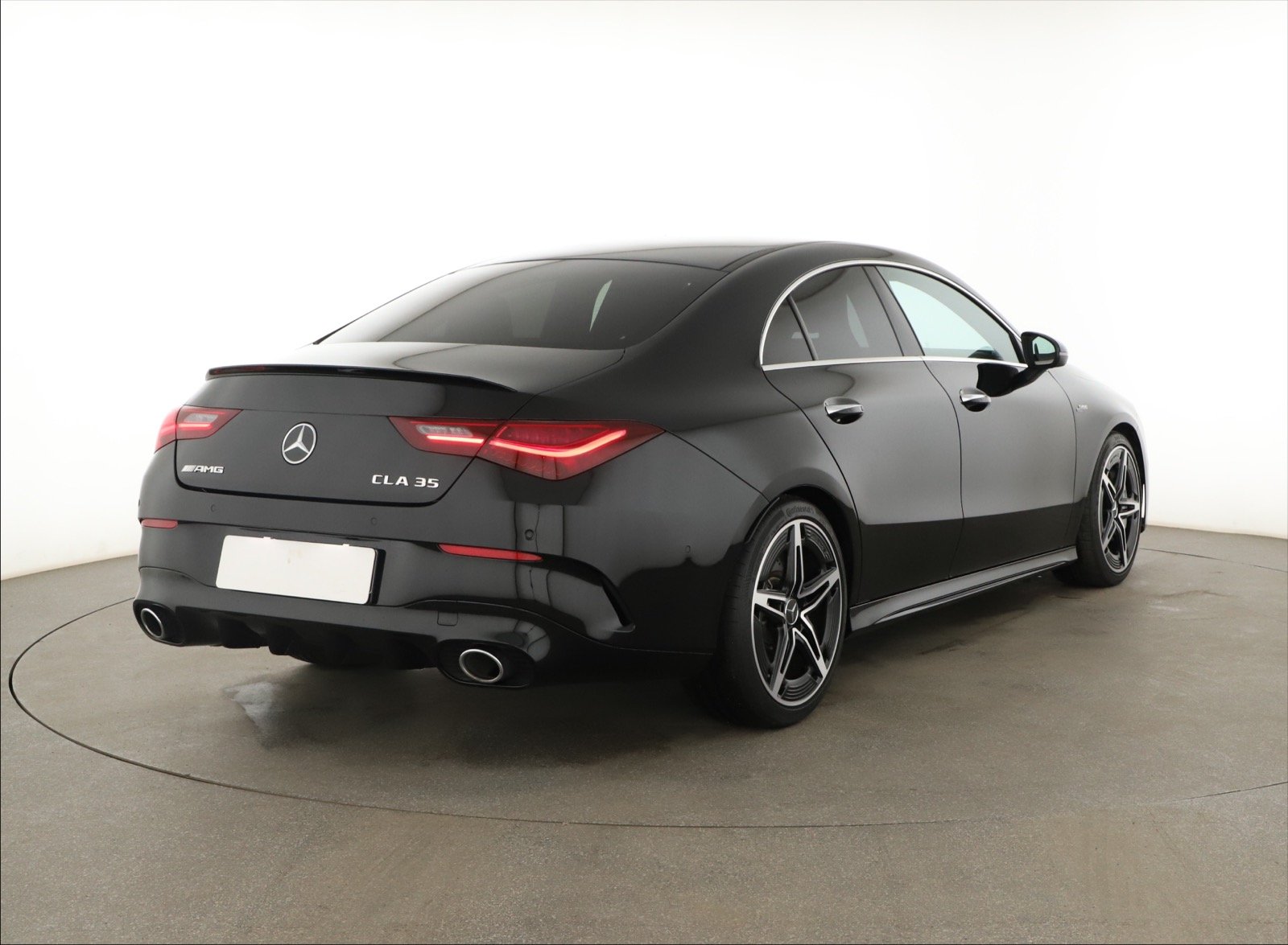 Mercedes - Benz CLA - 2024