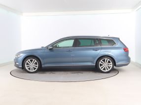 Volkswagen Passat - 2015